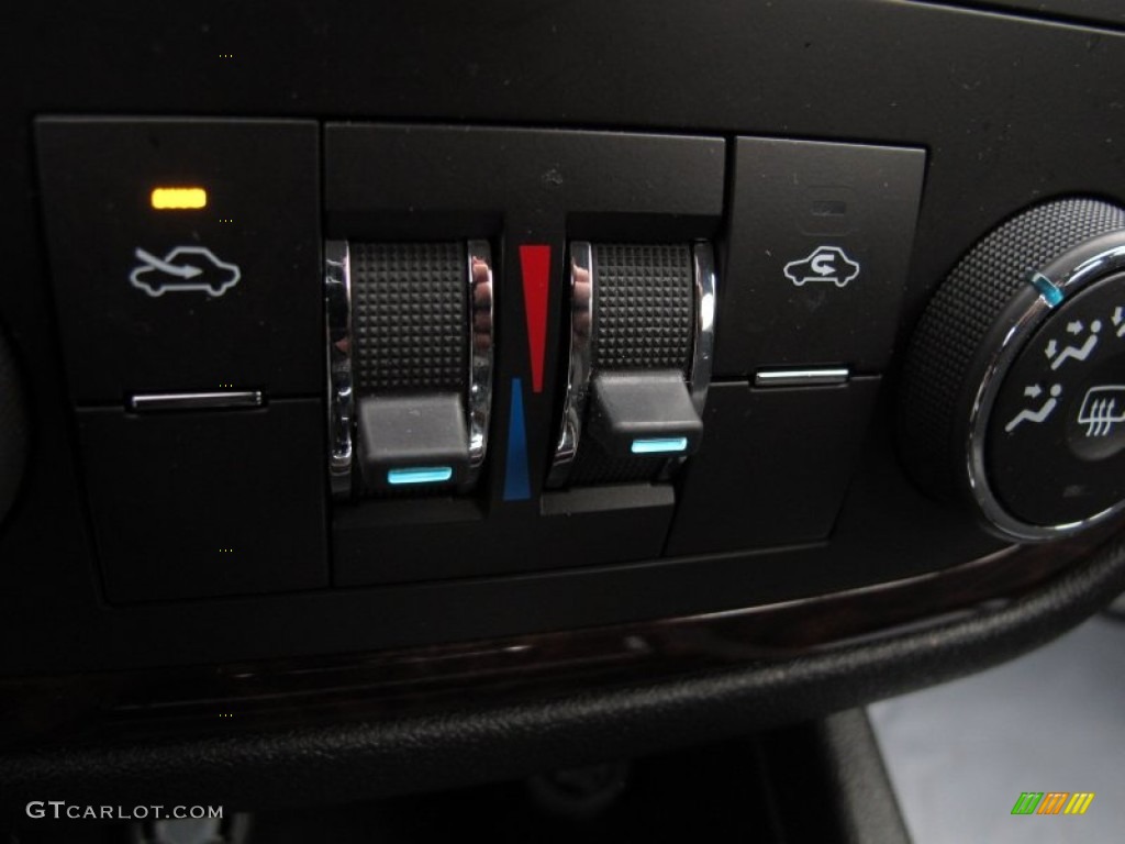 2012 Chevrolet Impala LT Controls Photo #61685790