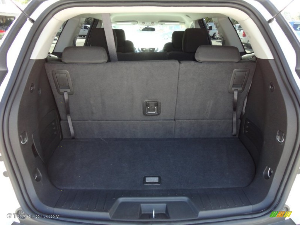 2011 Traverse LT - White / Dark Gray/Light Gray photo #7