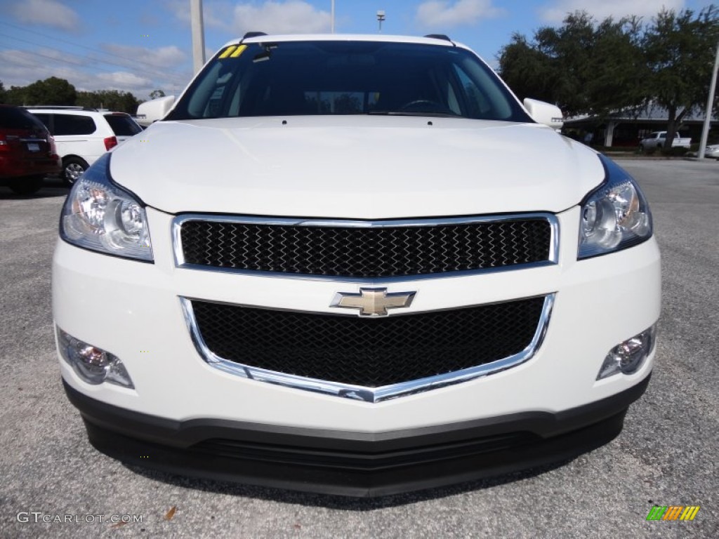 2011 Traverse LT - White / Dark Gray/Light Gray photo #14