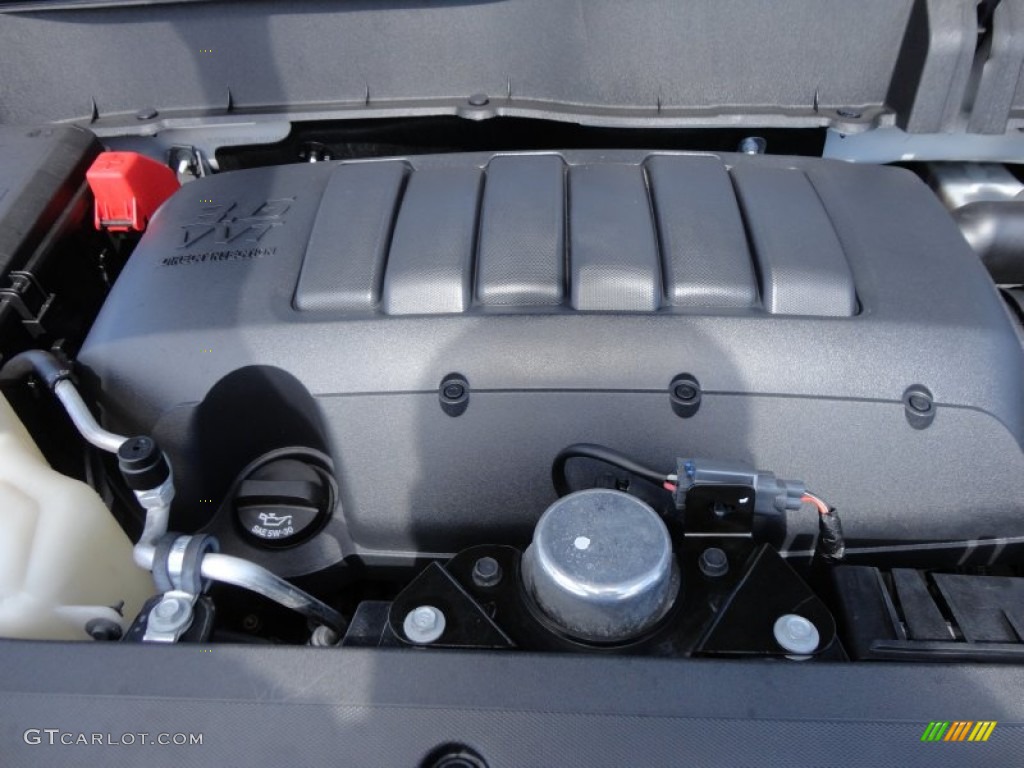 2011 Traverse LT - White / Dark Gray/Light Gray photo #20