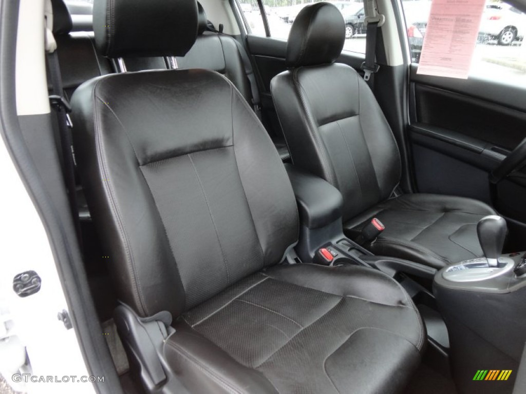 2010 Nissan Sentra 2.0 SL Front Seat Photos