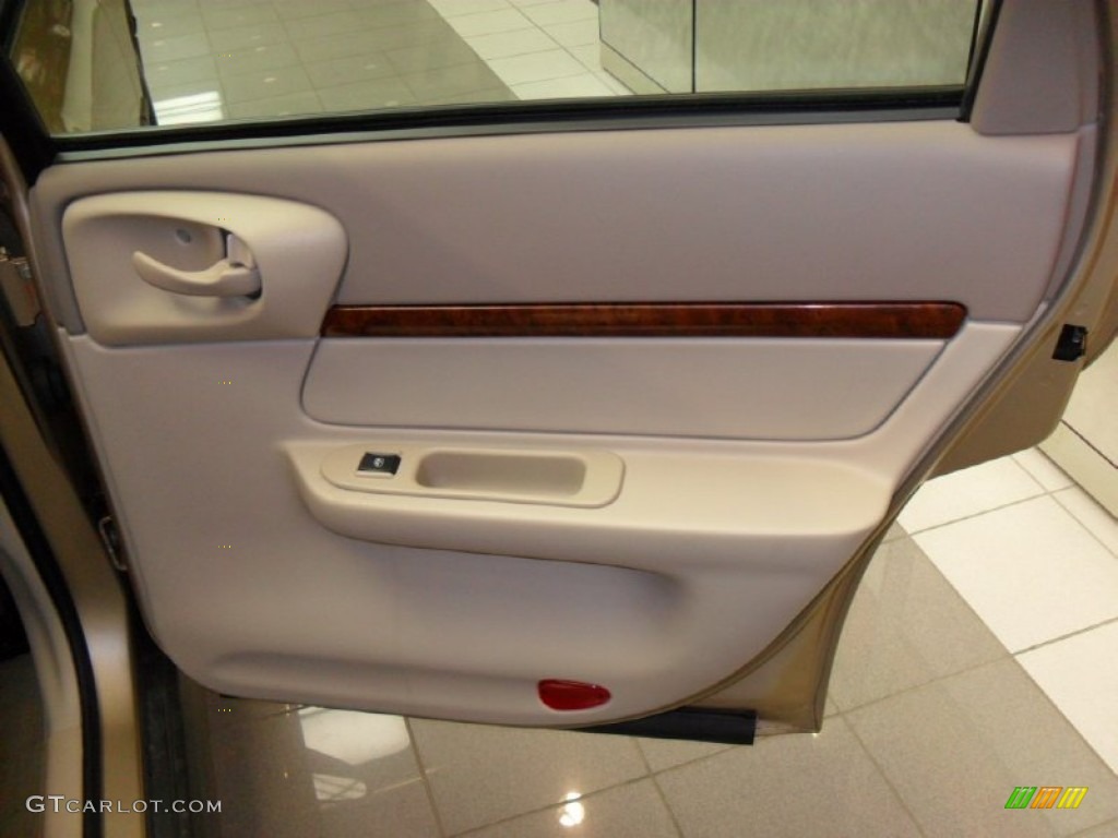 2004 Impala  - Sandstone Metallic / Neutral Beige photo #16
