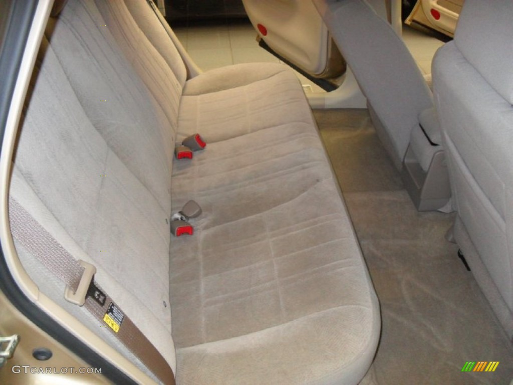 2004 Impala  - Sandstone Metallic / Neutral Beige photo #17