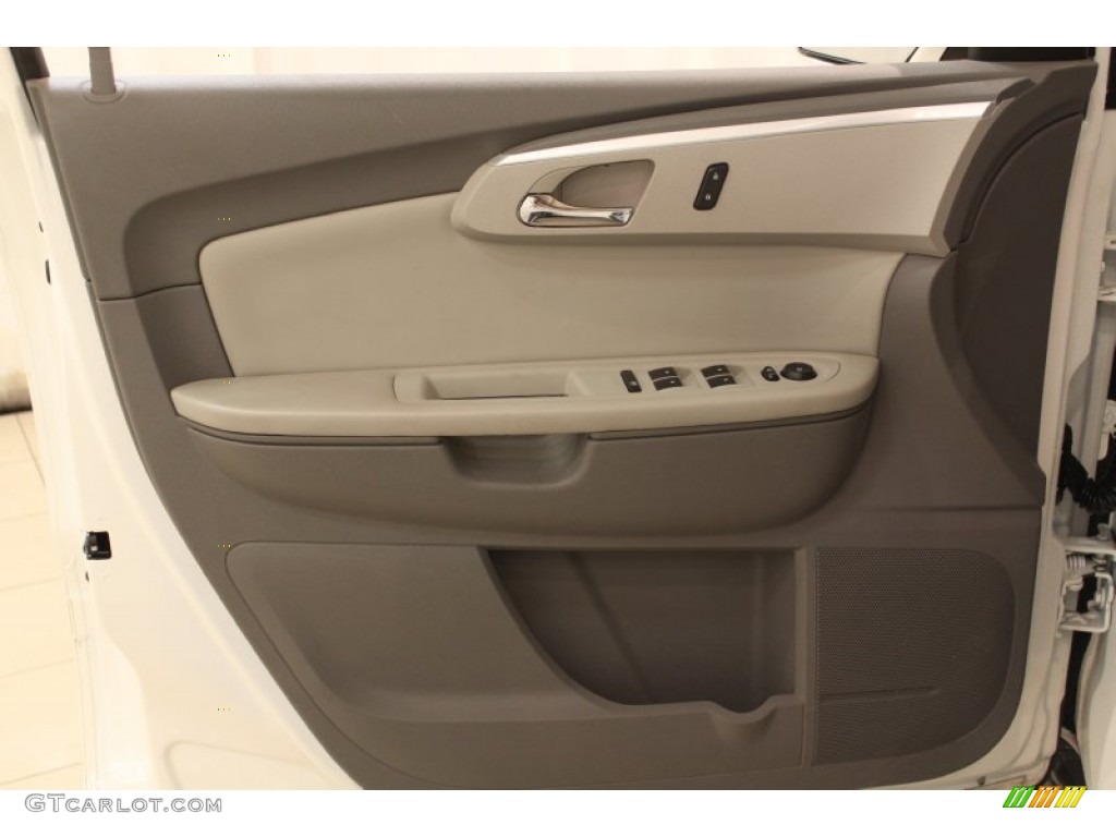 2011 Traverse LT AWD - White / Ebony/Ebony photo #5