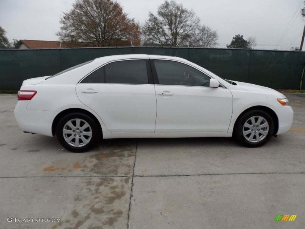 2008 Camry XLE V6 - Super White / Ash photo #2