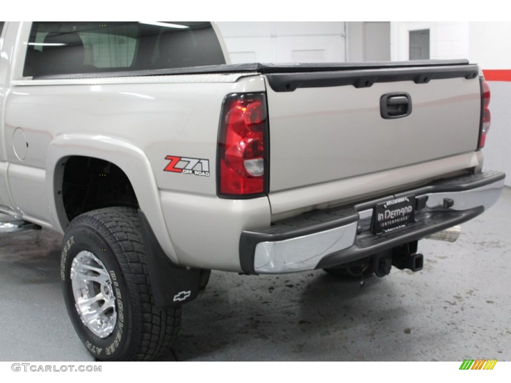 2004 Silverado 1500 Z71 Regular Cab 4x4 - Silver Birch Metallic / Dark Charcoal photo #12