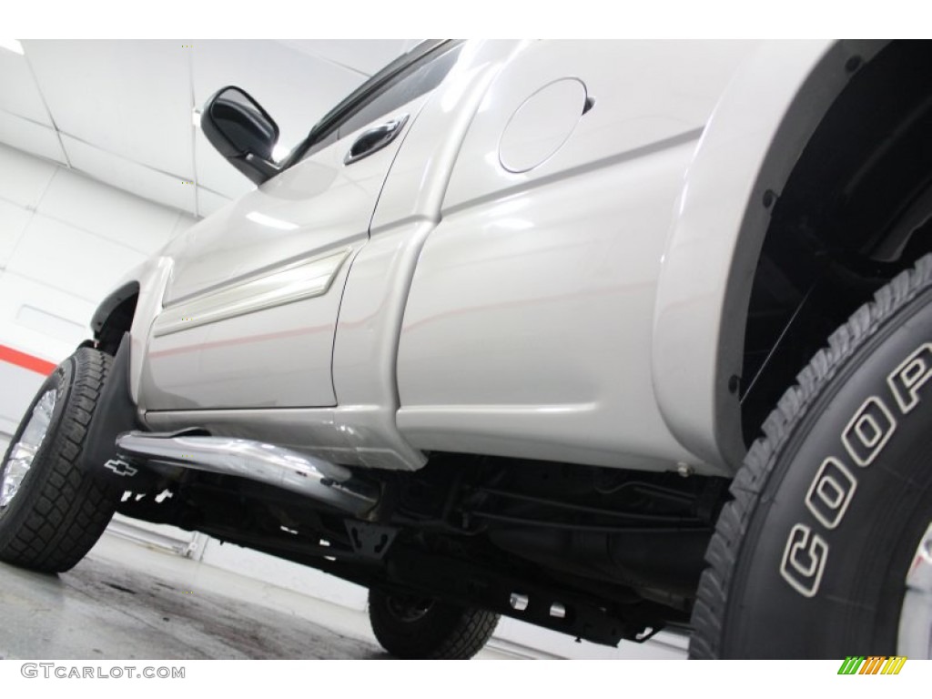 2004 Silverado 1500 Z71 Regular Cab 4x4 - Silver Birch Metallic / Dark Charcoal photo #34