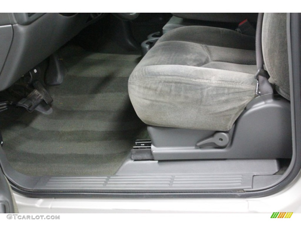 2004 Silverado 1500 Z71 Regular Cab 4x4 - Silver Birch Metallic / Dark Charcoal photo #44