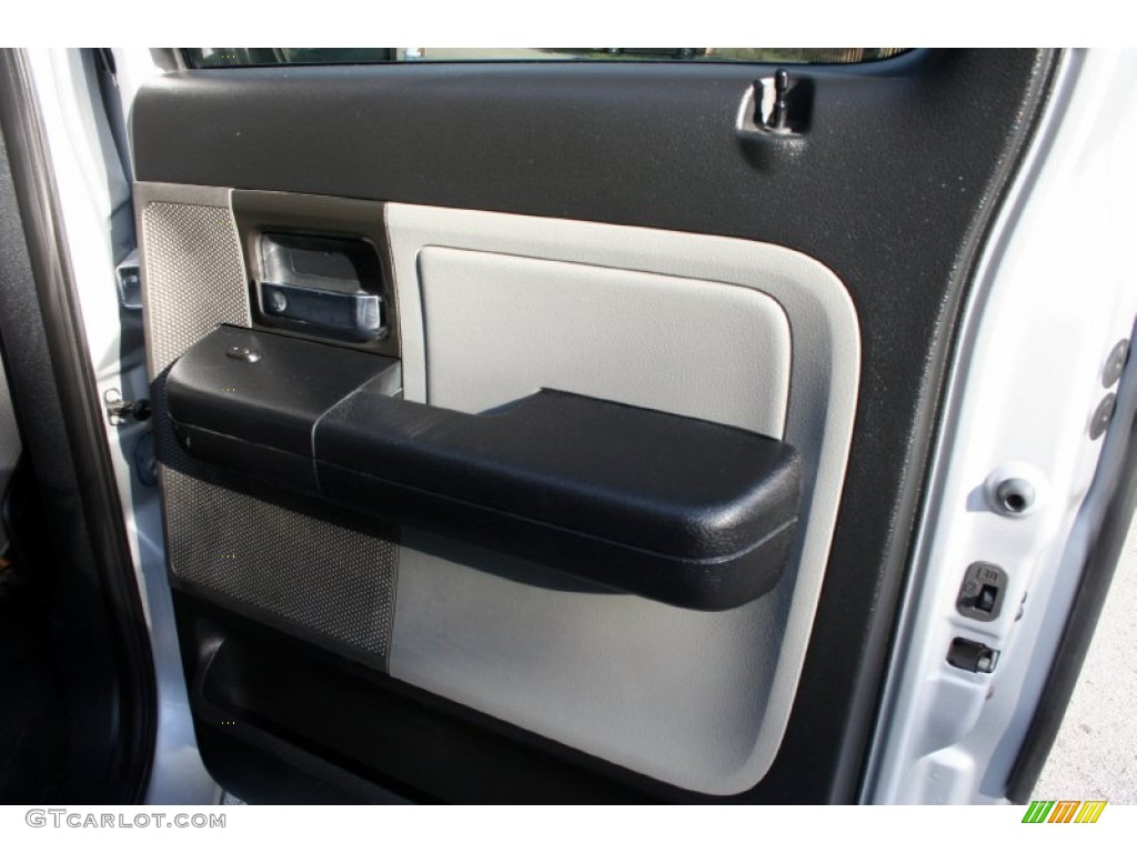 2006 F150 FX4 SuperCrew 4x4 - Silver Metallic / Black/Medium Flint photo #35