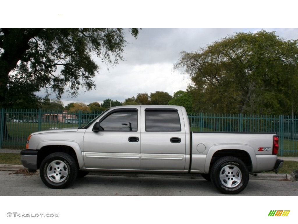 2005 Silverado 1500 Z71 Crew Cab 4x4 - Silver Birch Metallic / Dark Charcoal photo #4