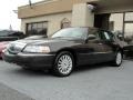 2005 Charcoal Beige Metallic Lincoln Town Car Signature Limited  photo #3