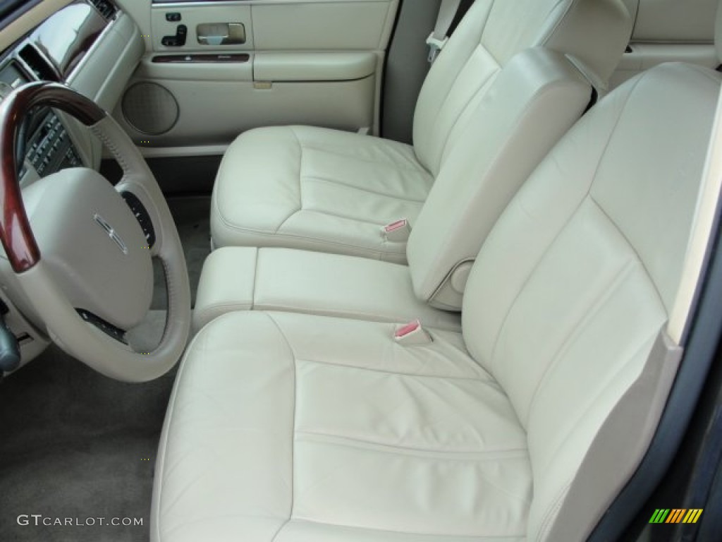 Light Parchment/Medium Dark Parchment Interior 2005 Lincoln Town Car Signature Limited Photo #61696403