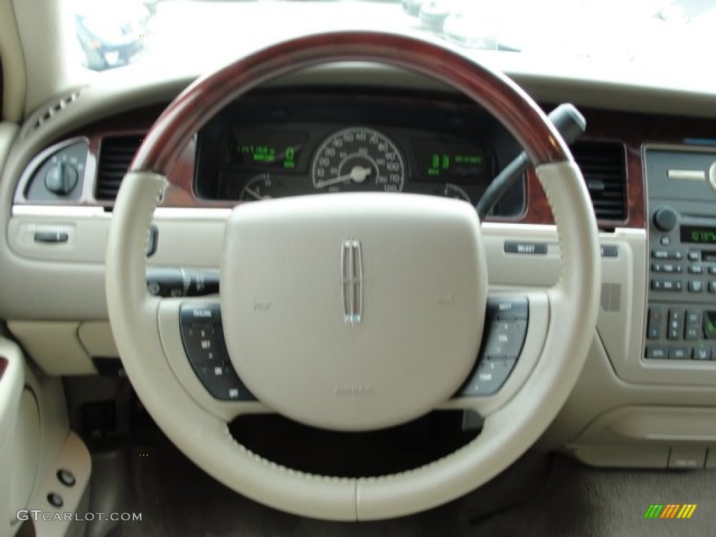 2005 Lincoln Town Car Signature Limited Light Parchment/Medium Dark Parchment Steering Wheel Photo #61696430