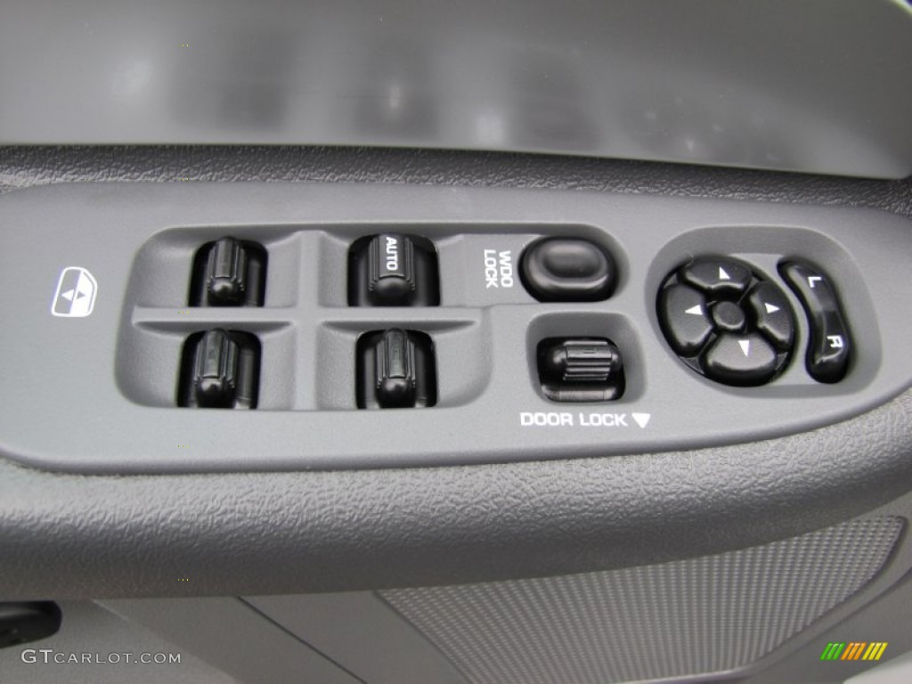2007 Dodge Ram 3500 SLT Mega Cab 4x4 Controls Photo #61696446