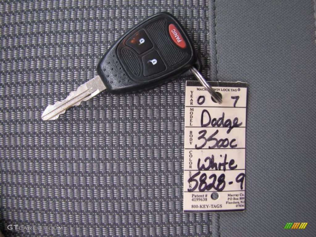 2007 Dodge Ram 3500 SLT Mega Cab 4x4 Keys Photo #61696580