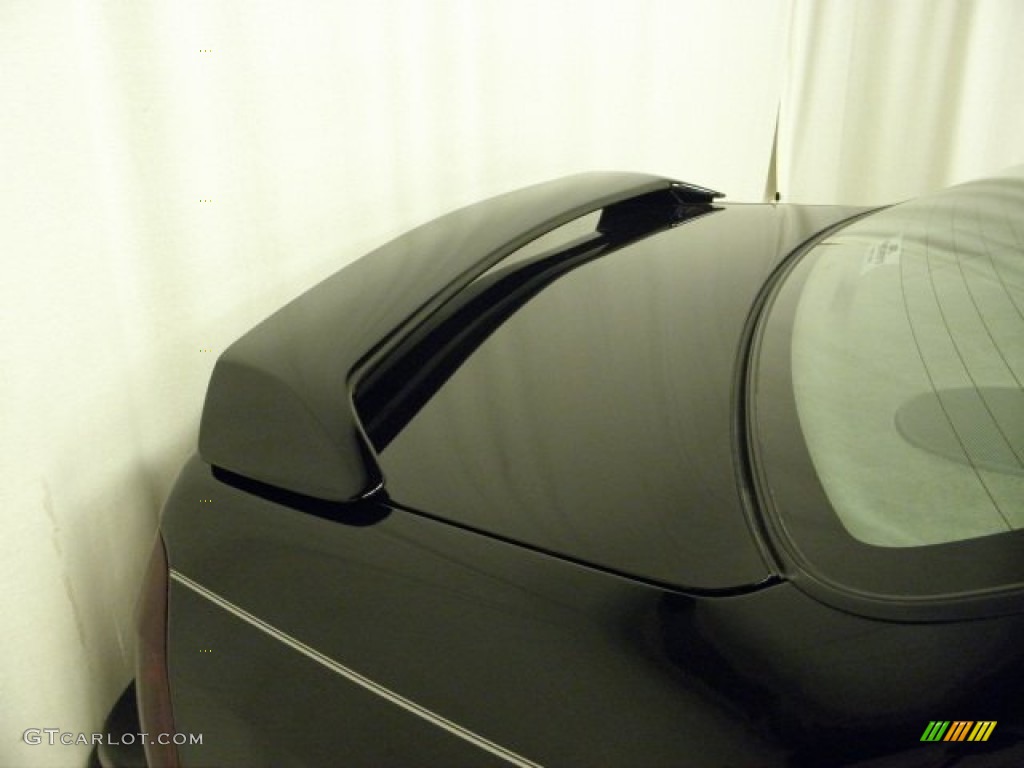 2004 Impala LS - Black / Medium Gray photo #12