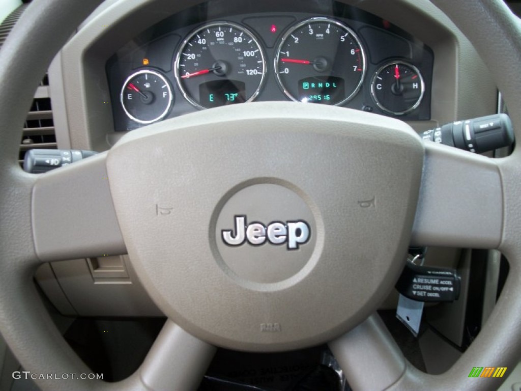 2008 Jeep Liberty Sport Pastel Pebble Beige Steering Wheel Photo #61702770