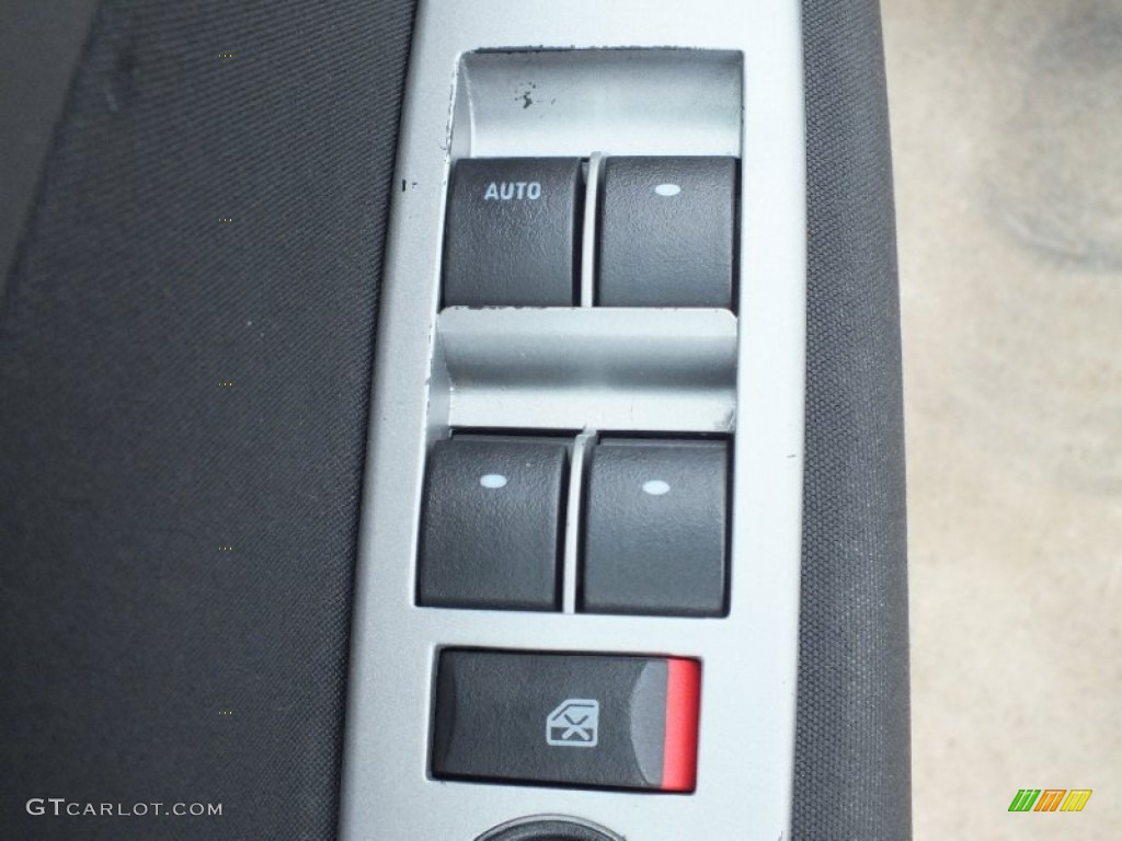 2010 Cobalt LT Sedan - Summit White / Ebony photo #15