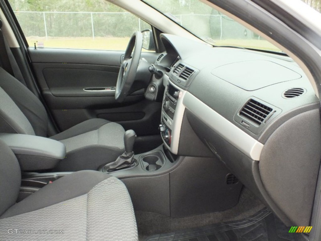 2010 Cobalt LT Sedan - Summit White / Ebony photo #32