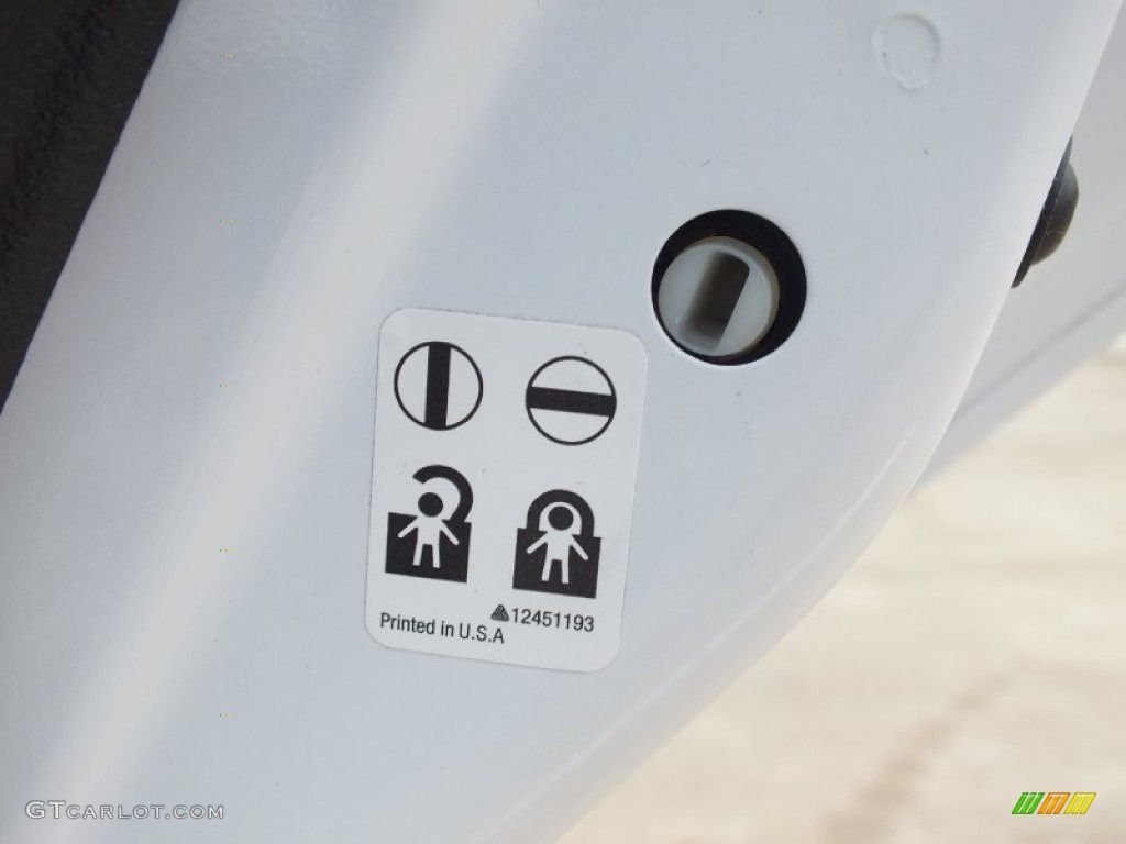 2010 Cobalt LT Sedan - Summit White / Ebony photo #45