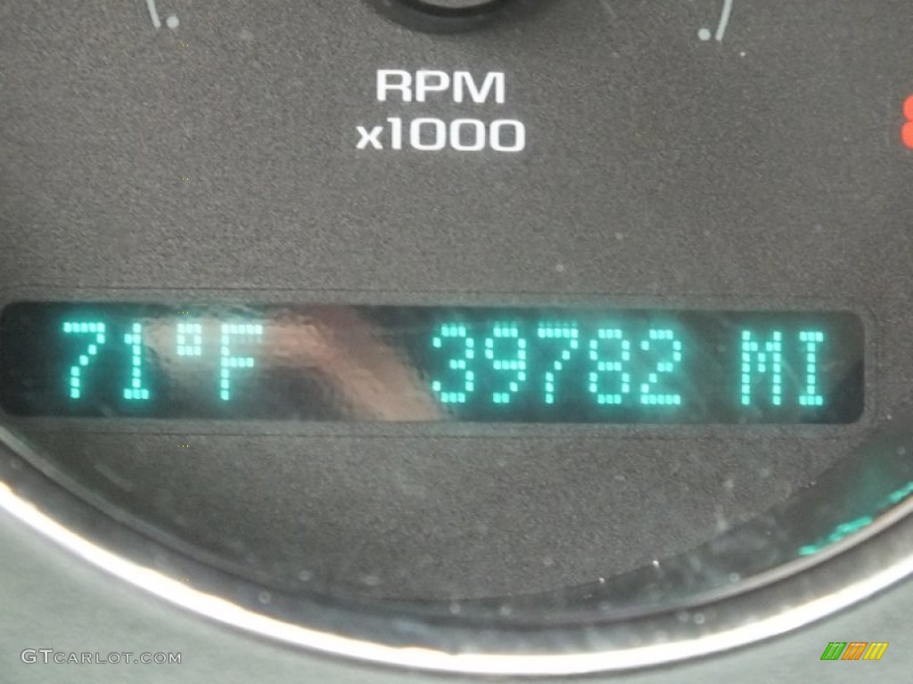 2010 Cobalt LT Sedan - Summit White / Ebony photo #51