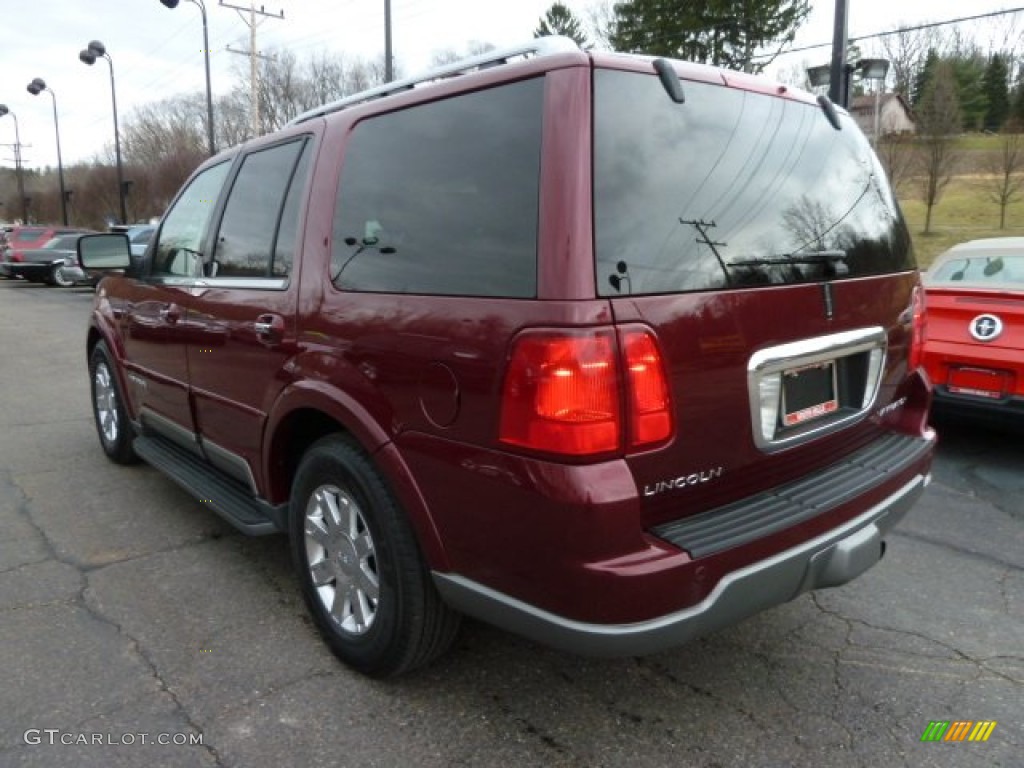 2004 Navigator Luxury 4x4 - Merlot Red Metallic / Dove Grey photo #2