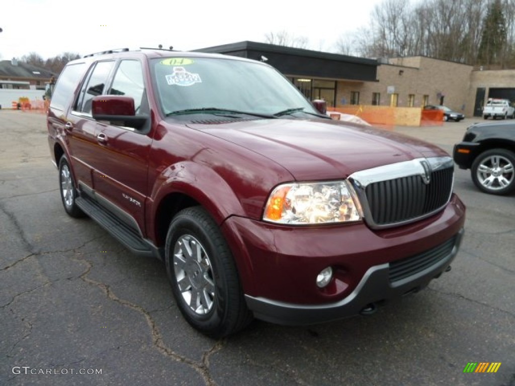 2004 Navigator Luxury 4x4 - Merlot Red Metallic / Dove Grey photo #5