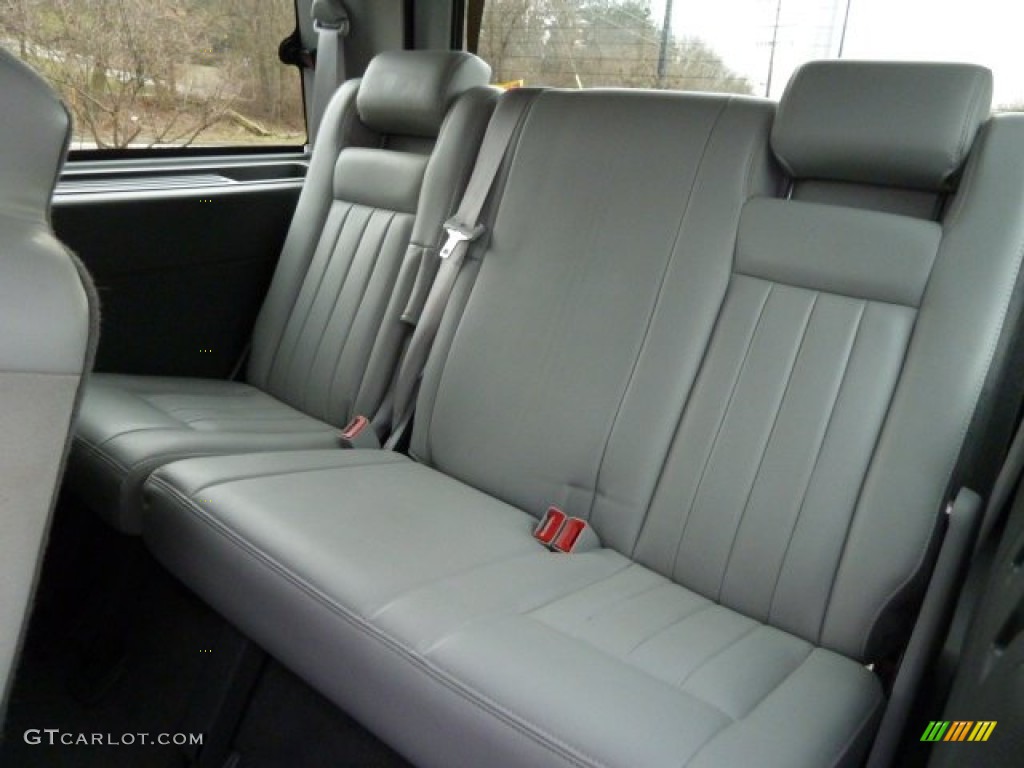 2004 Navigator Luxury 4x4 - Merlot Red Metallic / Dove Grey photo #10