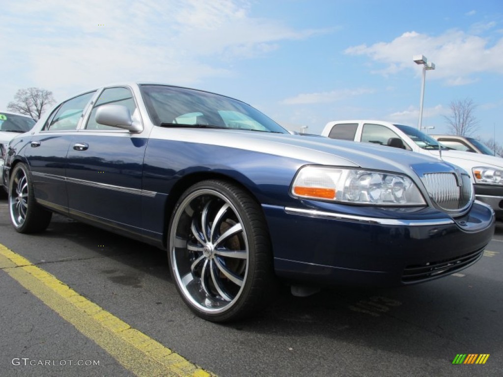 2008 Town Car Signature Limited - Dark Blue Metallic / Medium Light Stone photo #3