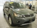 Graphite Gray Pearl - Outlander SE 4WD Photo No. 2
