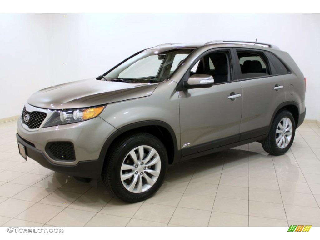 2011 Sorento LX V6 AWD - Titanium Silver / Black photo #3