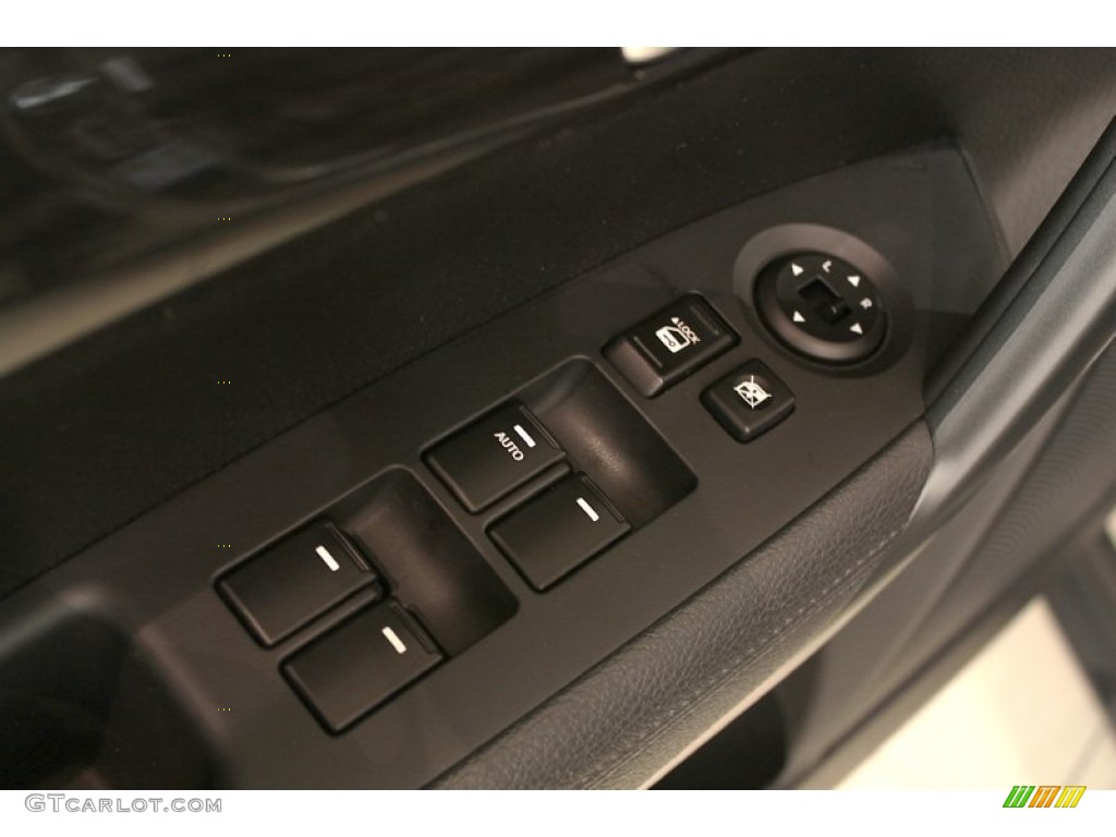2011 Sorento LX V6 AWD - Titanium Silver / Black photo #6
