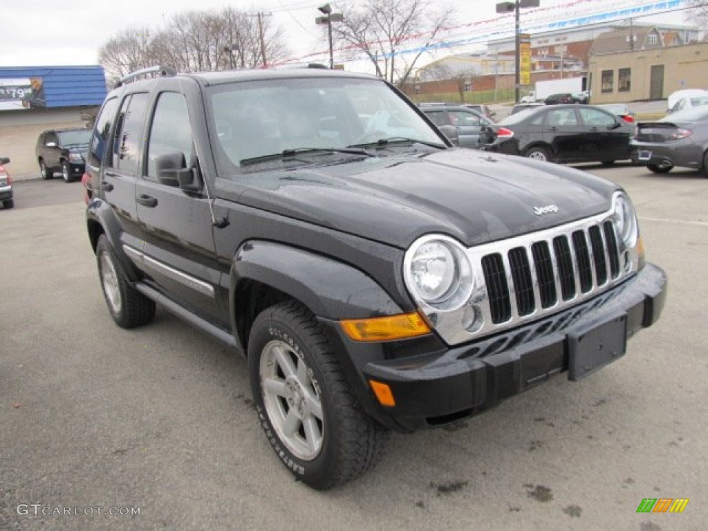 2006 Liberty Limited 4x4 - Black / Khaki photo #4