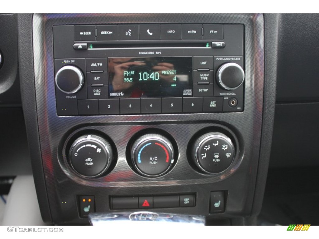 2010 Dodge Challenger R/T Classic Audio System Photo #61711011