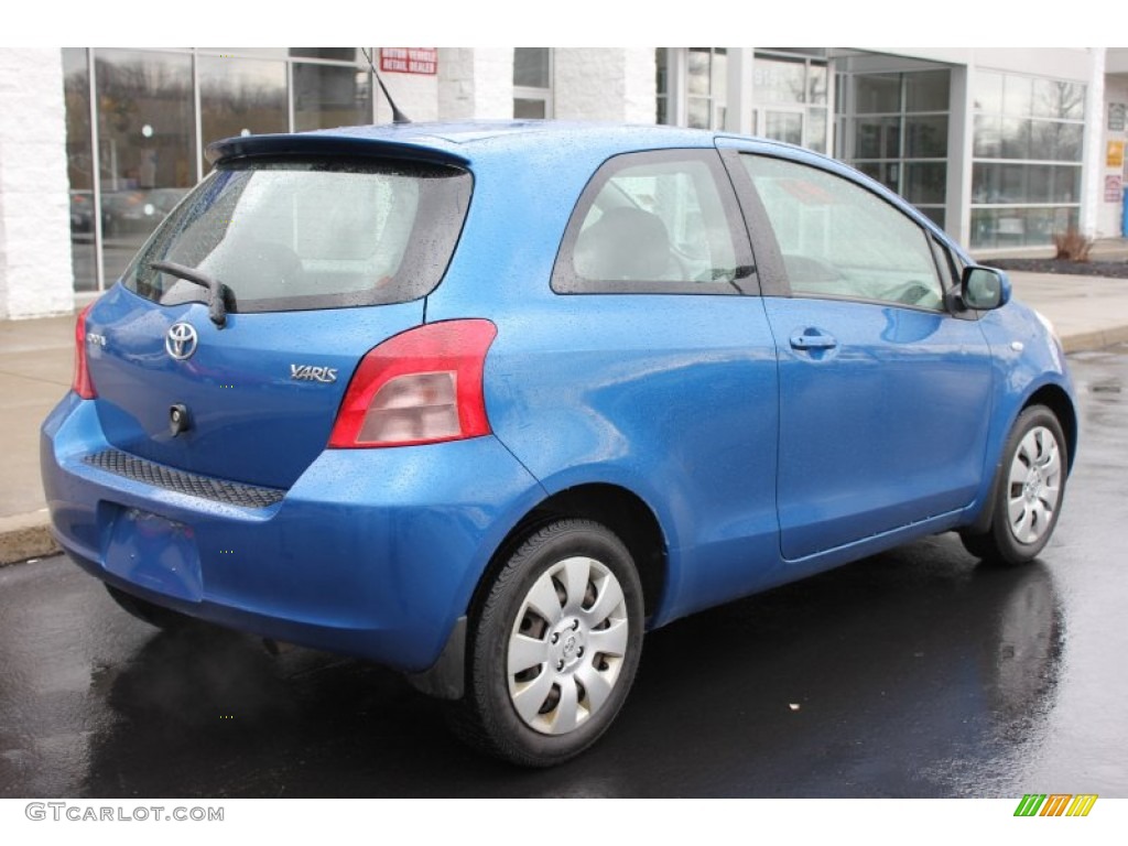 2007 Yaris 3 Door Liftback - Blazing Blue Metallic / Dark Charcoal photo #12