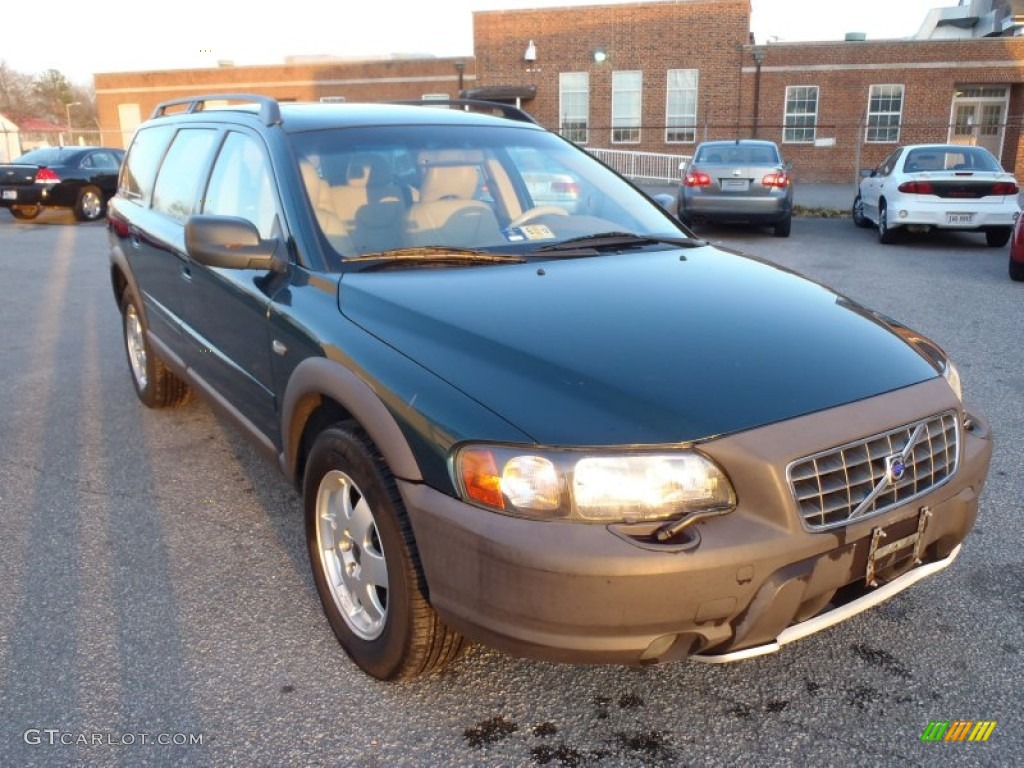 2002 V70 2.4T XC AWD Wagon - Cypress Green Metallic / Taupe/Light Taupe photo #1