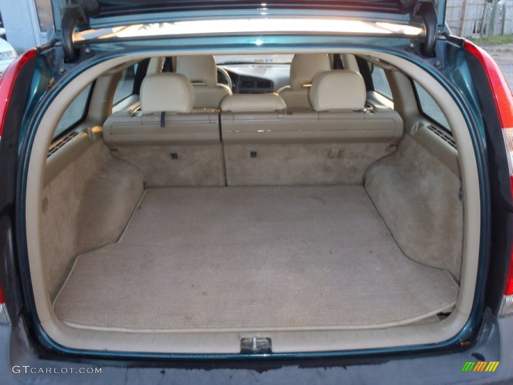 2002 V70 2.4T XC AWD Wagon - Cypress Green Metallic / Taupe/Light Taupe photo #12