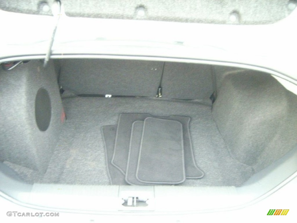 2010 Ford Focus SES Sedan Trunk Photo #61713378