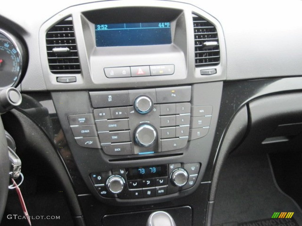 2011 Buick Regal CXL Controls Photo #61717134
