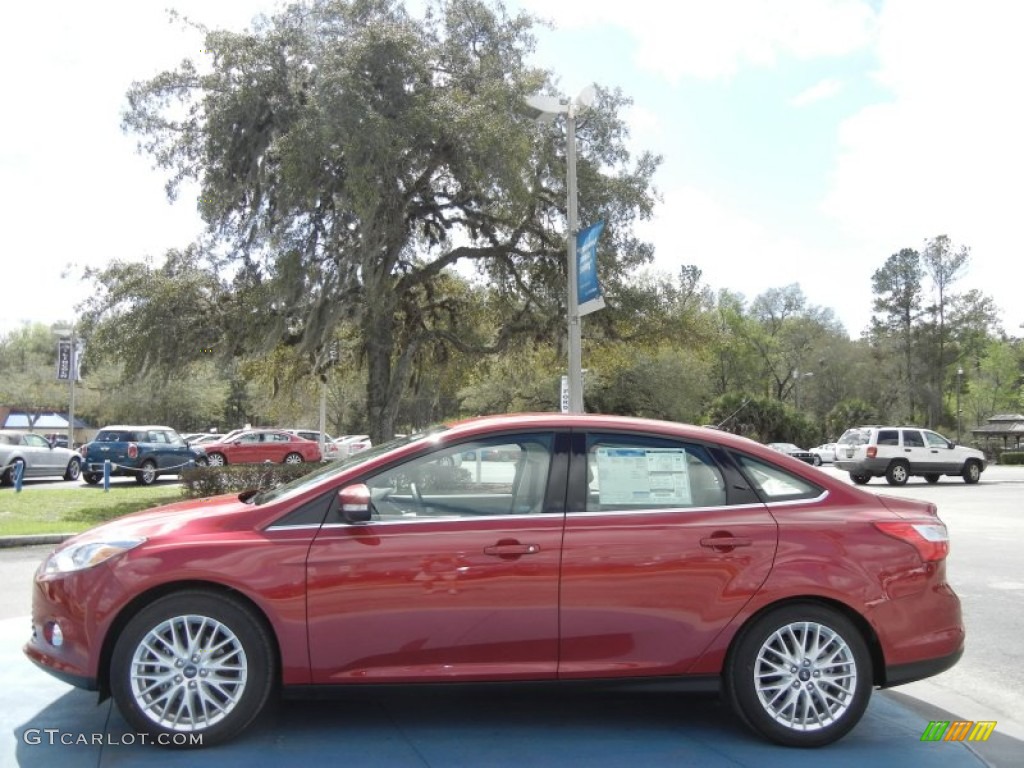 2012 Focus SEL Sedan - Red Candy Metallic / Stone photo #2