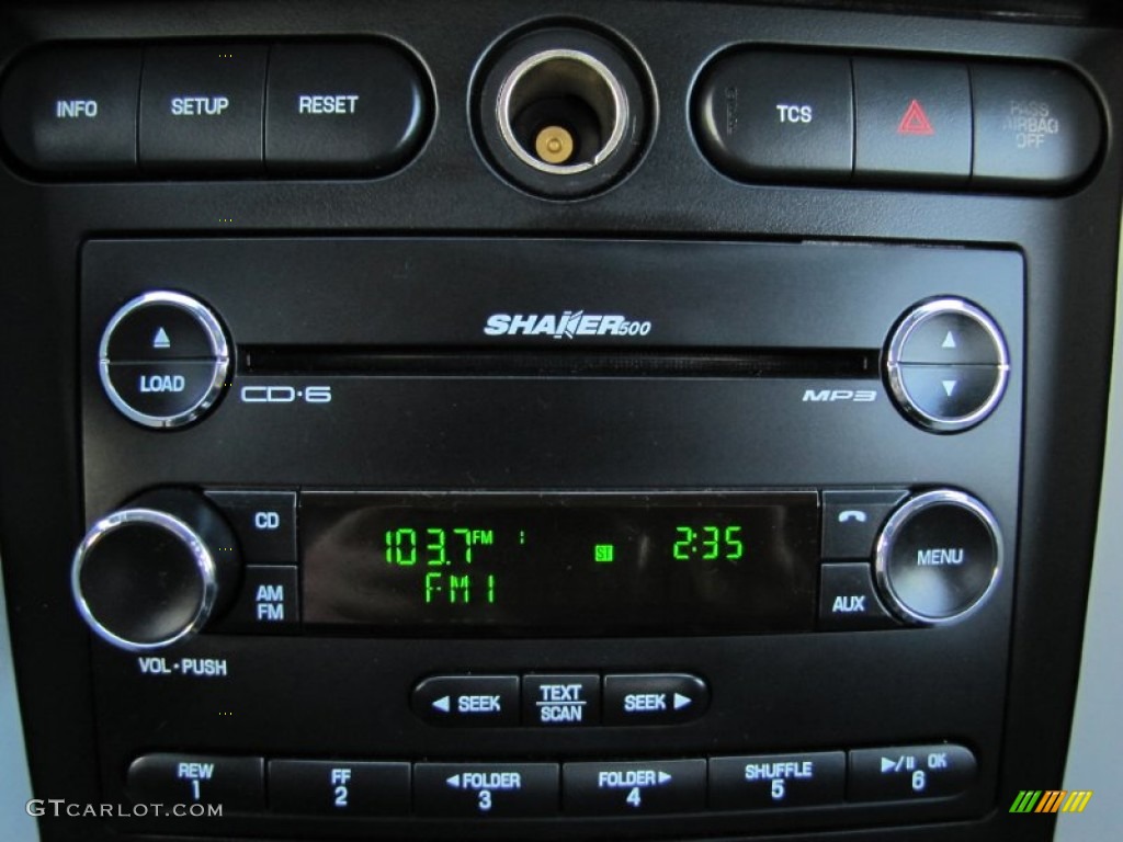 2008 Ford Mustang GT/CS California Special Coupe Audio System Photo #61719084