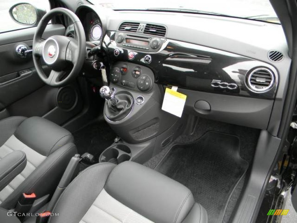 2012 Fiat 500 Sport Sport Tessuto Nero/Nero (Black/Black) Dashboard Photo #61720368