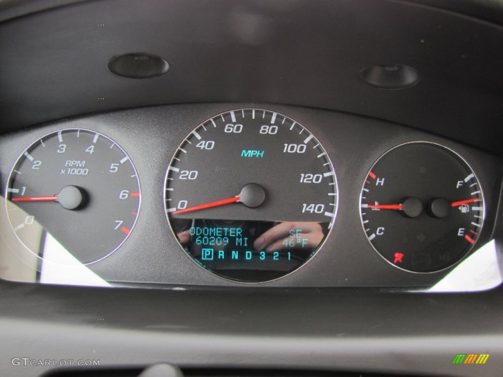 2009 Chevrolet Impala LT Gauges Photo #61721049