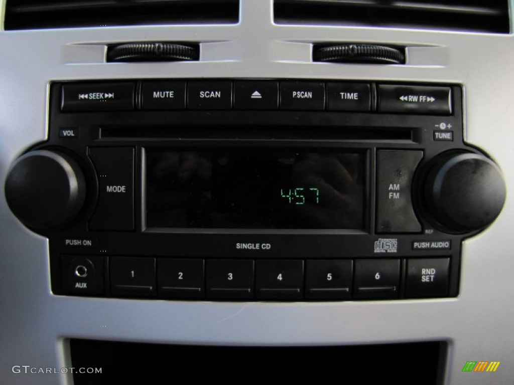 2007 Dodge Caliber SXT Audio System Photo #61721367