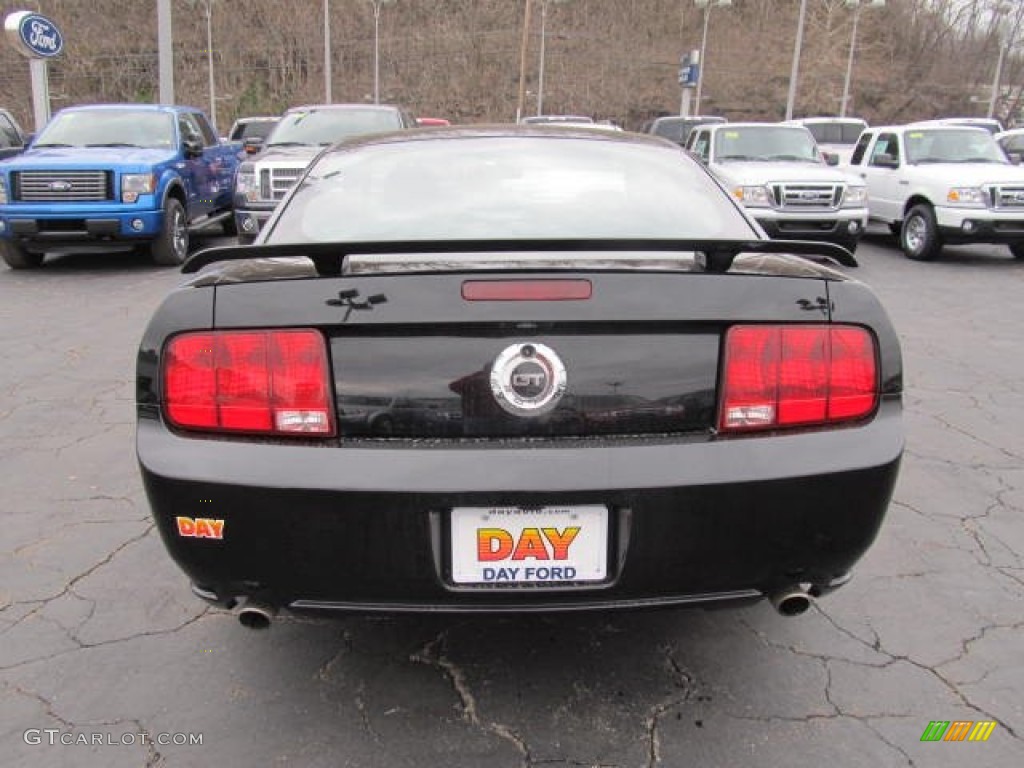 2007 Mustang GT Deluxe Coupe - Black / Dark Charcoal photo #3