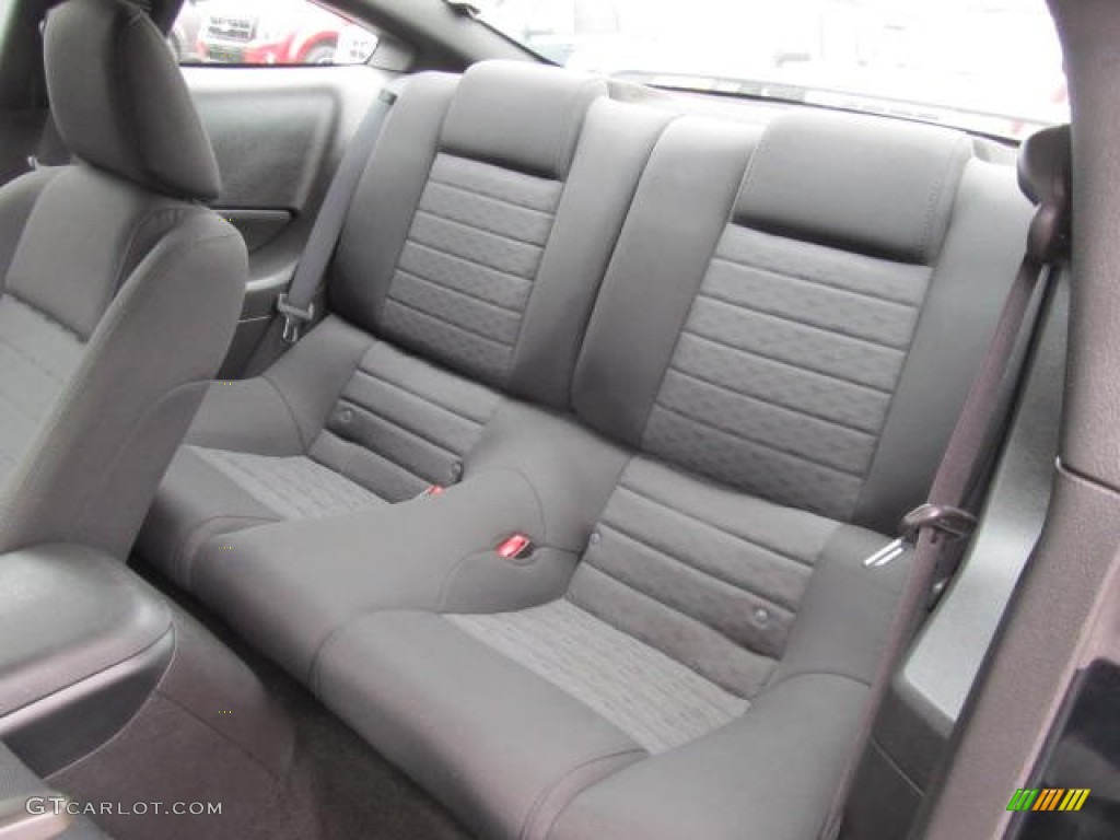 Dark Charcoal Interior 2007 Ford Mustang GT Deluxe Coupe Photo #61723978