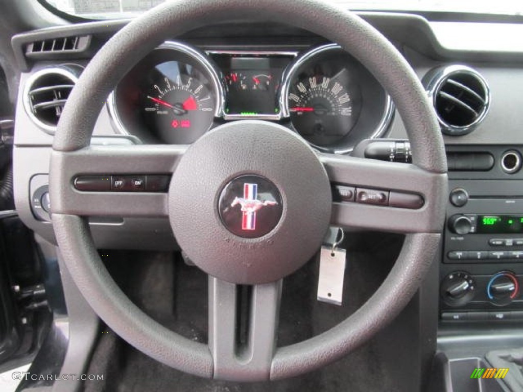 2007 Ford Mustang GT Deluxe Coupe Dark Charcoal Steering Wheel Photo #61723986