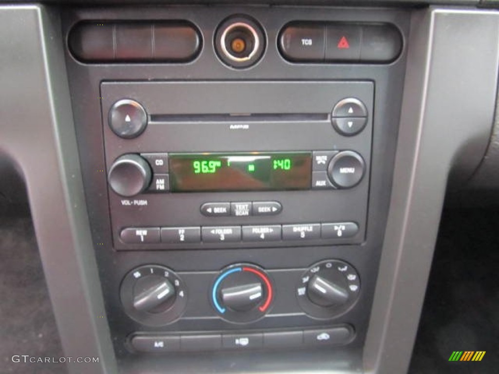 2007 Ford Mustang GT Deluxe Coupe Controls Photo #61723995