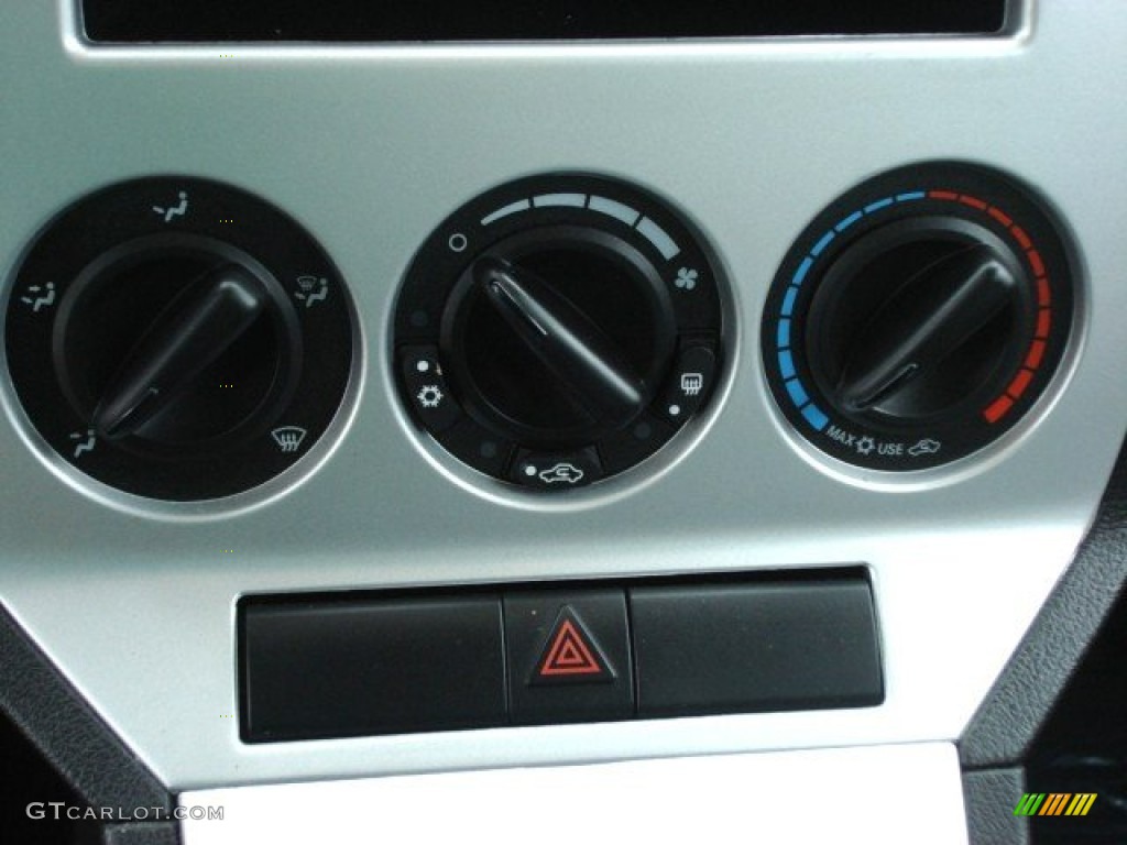 2008 Dodge Caliber SXT Controls Photo #61730064