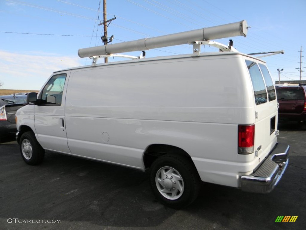 2005 E Series Van E250 Commercial - Oxford White / Medium Flint photo #3